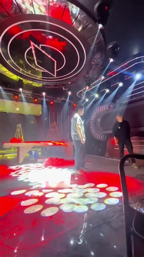 Specializing in global nightclubs, bars and KTVs, we provide integrated services including design, production, installation, commissioning and programming, with one-stop supply of lighting, audio, LED screens, Madrix strips, lifting machinery, custom furniture and sound insulation materials. KTV design#KTV decoration#nightclub design#nightclub decoration#dj#disco