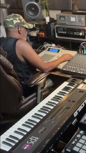 akai mpc 3000 #hiphop #freestylebeat #hiphopbeat #hiphopmusic #emcee