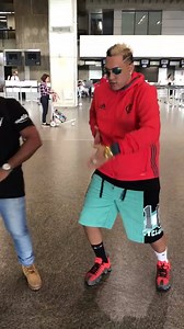 2.2M views · 1.6K shares | eu vou mandar grave bater eee eeee kkkk chama fiooo MC Kevinho Pega o passinho ' | MC Bin Laden | Facebook