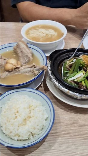 Legendary Bak Kut Teh which we haven’t had in years, surprisingly good!