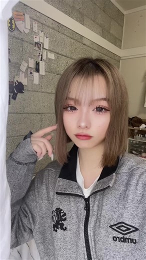 Expressive Hand Gestures Explained