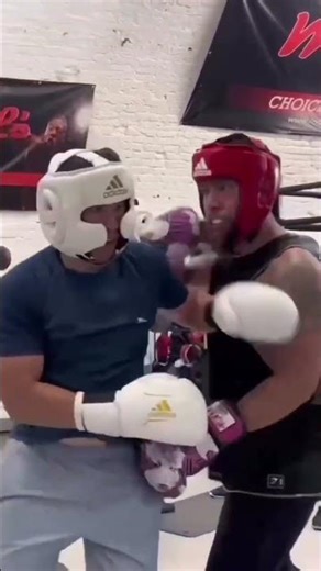 Love the art of boxing, always learning 🧠 #sparring