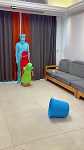 1.8M views · 6.5K reactions | hiding in the bucket fail  | 홂홖홢홚 홯홤홣홚 | Facebook