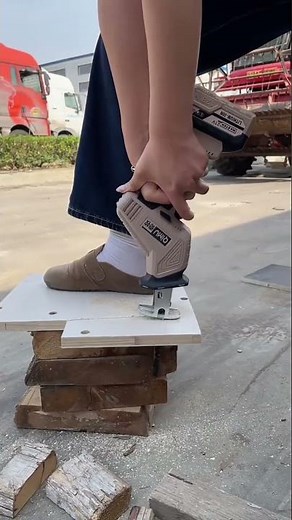 Amazing Reciprocating Saw Wood Cutting Process | Powerful DIY Woodworking Tool