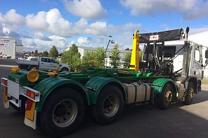 Hyva Hook Loaders | Truck Cranes | Geelong | Melbourne