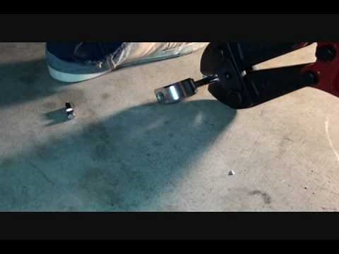 Bolt cutters vs. Master Lock 7/16 Boron Alloy Padlock