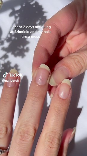 My nails crack and break so much easier when i dont have nail polish on them 😒. #naturalnails #diymanicure #nailcare