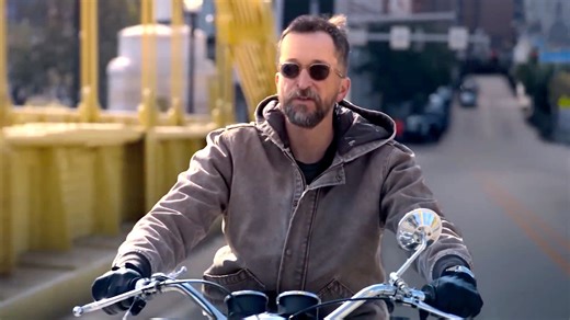 The Pitt returns with a gritty season 2 opening