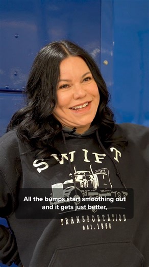 Thinking of becoming a driver for Swift? This is your sign.... 😉 #cdllife #womantrucker #swifttransportation #trucker #driver | Swift Transportation