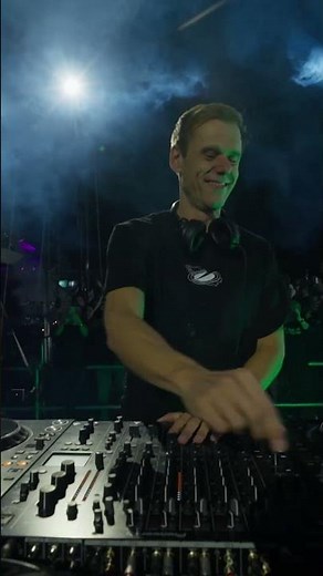 Armin van Buuren F2F Lilly Palmer