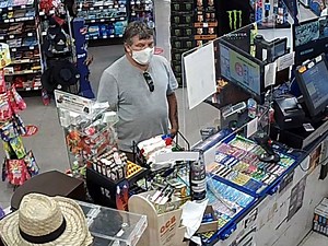 Police seek man who made off with bag of cash from convenience store counter