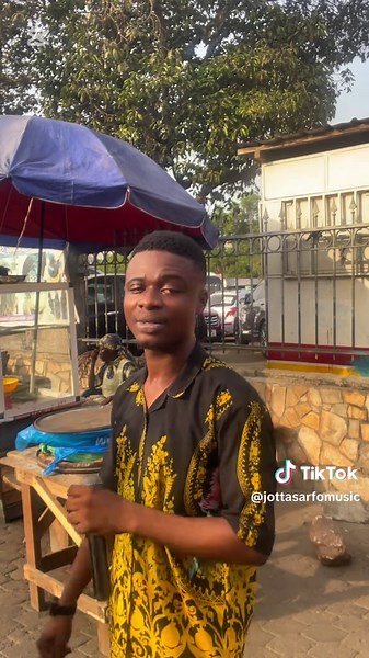 Gospel Singing Inspiration from Ghanaian Artists