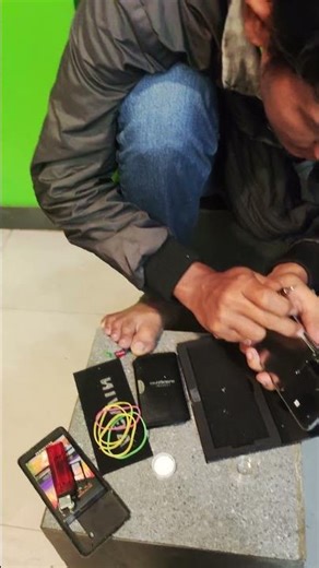 Tutorial ganti lcd hp di pinggir jalan raya #masukberanda