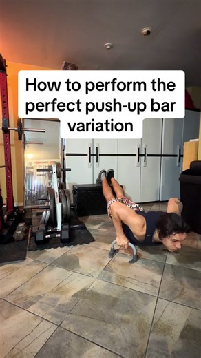 How to perform the perfect push-up bar variation#pushups #pushupbars #workout #gymtok