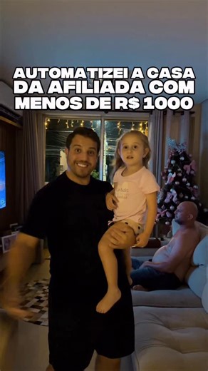 Jordão Santos | Tecnologia do dia a dia on Instagram: "MANDA P/ QUEM VAI TE PRESENTEAR COM ESSA! Tem como resistir ao pedido de uma joia rara dessa? Além de minha afilhada, é minha sobrinha, então REALMENTE ela estava em casas que eu automatizei. Tem vídeos provando aqui na página mesmo. E ela ficava “Alexa” pra cá, “Alexa” pra lá, até que me pediu pra fazer na casinha dela. Aqui, a minha mana já tinha uma Echo Show 10 na cozinha e duas Echo Pop (uma na sala e outra no quarto). Isso é importante
