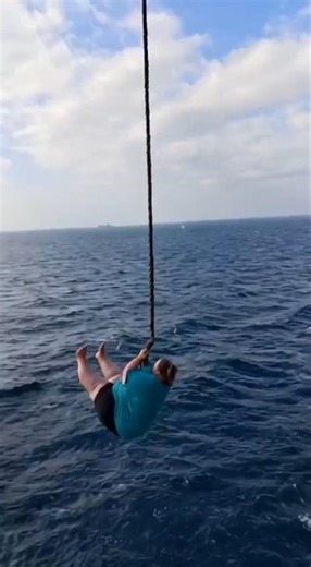 Huge Lady Takes Down A Whole Ship