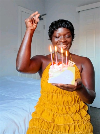 2025 Accomplishment Cake @Cake Box UK #2025 #accomplishment #cake #trend