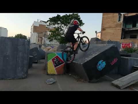 CANYON ENDURO EXTREME