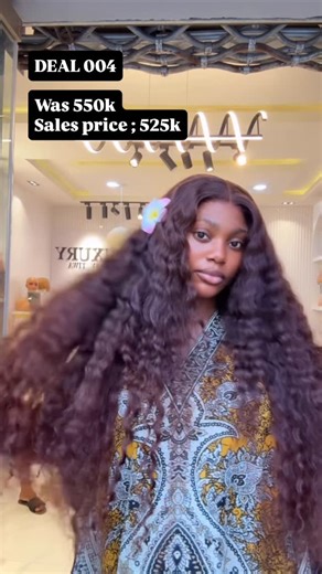 𝐓𝐈𝐖𝐀𝐓𝐎𝐏𝐄 - 𝐋𝐔𝐗𝐔𝐑𝐘 𝐇𝐀𝐈𝐑 𝐕𝐄𝐍𝐃𝐎𝐑 𝐈𝐍 𝐋𝐀𝐆𝐎𝐒 on Instagram: "DEAL 004 Was: N550,000 Now: N525,000 ONLY Hair detail :28inches Carmella deepwave paired with a 5by5 hd Density: 300g How To Shop: DM us directly or via WhatsApp 0704 675 9623 Click the link in bio to order Or walk into our store: No. 2 Sanyolu Street, Opp. Chief Emmanuel Adu Olawaiye Estate, Olowora Isheri Berger, Lagos (Google Maps: “Luxuryhairbytiwa”)"