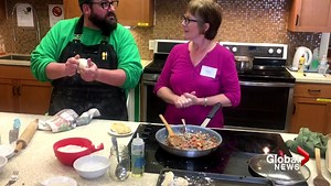 Fredericton Food Bank cooking class teaches clients how to get creative with donations - New Brunswick | Globalnews.ca