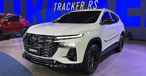 Chevrolet Tracker 2026 estreia com visual moderno, duas telas no painel e 5 anos de garantia