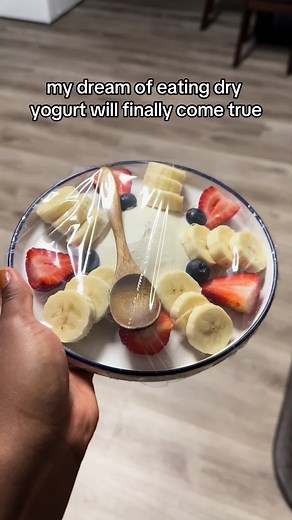 What Does Dry Yogurt Taste Like? Taste Test and Tutorial