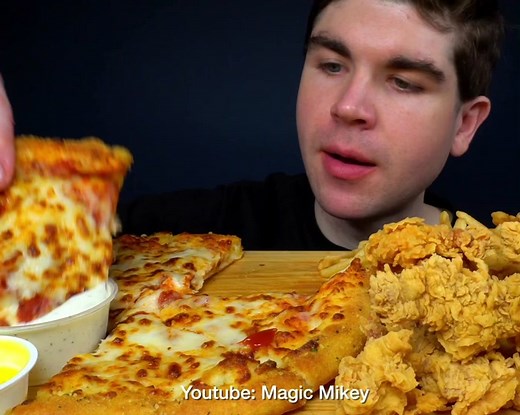 Delicious Domino's Pizza Mukbang with Garlic Sauce ASMR