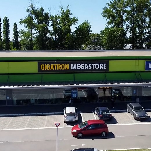 42K views · 141 reactions | Gigatron Megastore prodavnica u Novom Sadu koja se nalazi u sklopu Big Šoping Centra, pruža vam priliku da iz prve ruke vidite izložene ekskluzivne brendove, dok će vam naši zaposleni pružiti nezaboravan boravak kreiran za vase potrebe.  Posetite nas i prošetajte između redova gde vas očekuje najveći izbor tehnike na jednom mestu, dok vas auto nestrpljivo čeka na prostranom parkingu. 珞 | Gigatron | Facebook