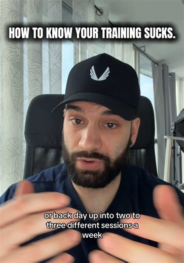 Its 2026 and people still run generic “3x12” and “4x10” type programs 🥀 Level up your physique faster for free by clicking the link in my bio📲🚀