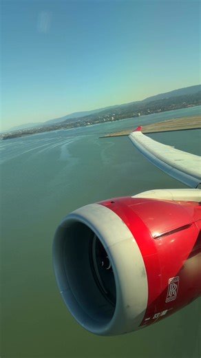 Virgin Atlantic 787-9, G-VDIA leaving SFO in the sun! You got to love that wing flex! #dreamliner #boeing787 #virginatlanticairways #flying #airtravel #avgeek | Airliner World