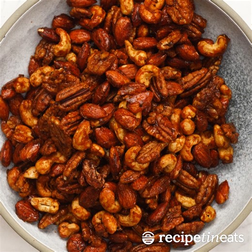 ✨JUST IN ✨ Texan BBQ flavoured candied nuts - my current nibbling obsession. Smoky, savoury, sweet and a teeny bit spicy, inspired by Texan barbecue flavours, these nuts have a crisp candy coating and are dangerously moreish. https://www.recipetineats.com/texan-bbq-candied-nuts/ | RecipeTin