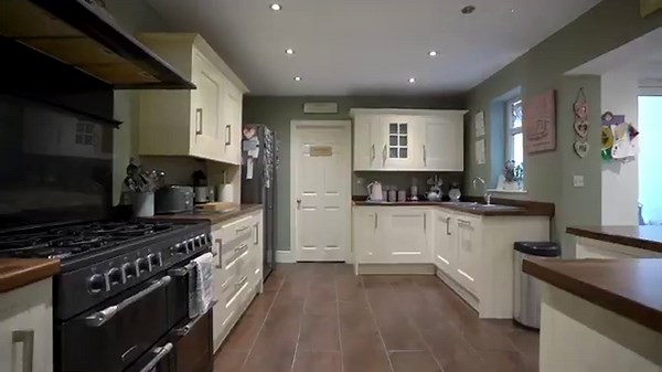 🎥 FOR SALE: Bradda House, 5 Rosemount, Douglas | £460,000 | Isle of Man Property Tour 🏡