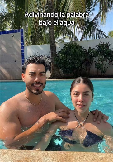 Adivinando la palabra bajo el agua 😂 @El Andy Arias #adivinalapalabra #bajoelagua #fyp #juego