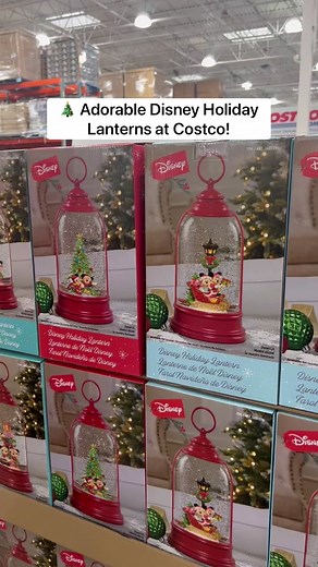🎄 Adorable Disney Holiday Lanterns at Costco! These lanterns feature Mickey & Minnie and are just too cute! They include swirling glitter and a timer! ($49.99) #disneychristmas #disneyholiday #disneylover #costco