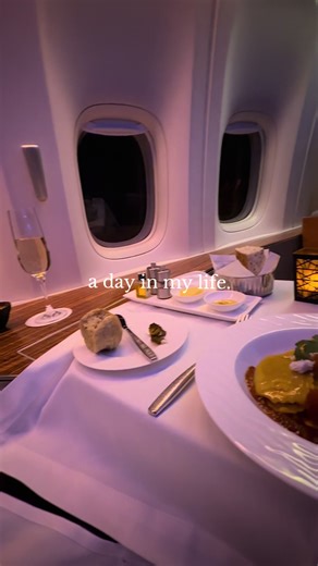 Experiencing Qatar Airways First Class Travel
