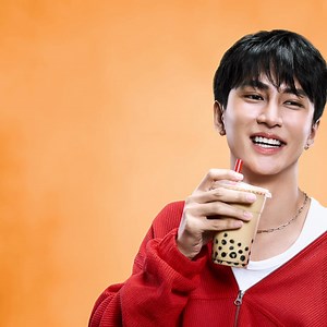 Me: I’m broke 😭 Also me: Orders BBT with cashback like a genius 🤌 Pay for your campus meals with DBS PayLah! and get money back for eating. Download and register for DBS PayLah! with promo code "DBSYA" and get S$5 today. Insured up to S$100k by SDIC. *T&Cs apply. | DBS