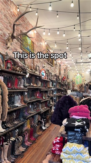 Gold Dogs Seattle WA #western #cowboy #rockstyle #rocknroll