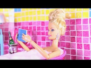 Bath - A Barbie parody in stop motion *FOR MATURE AUDIENCES*