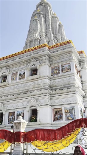 Prem Mandir Vrindavan | Vrindavan me Radhe Radhe #shortsfeed #vrindavan #premmandir #love