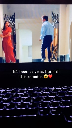 𝘿𝙃𝘼𝙉𝙐𝙎𝙃 🤍 | Kandukondain Kandukondain ❤️🥹 . . . #kandukondenkandukonden #ennasollapogirai #ak #ajithkumar #tabu #aishwaryarai #vintage #love #tamil... | Instagram