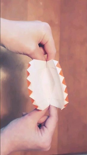 Origami chomper demo designed by Jeremy Shafer