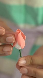 131K views · 1.5K reactions | All shades of #Creativity Be inspired! Gumpaste flower tutorial spotted via Pin terest. Credit to this original owner of this video... | 24/7 Cake Affairs Blog | Facebook