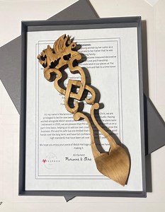 Hand Carved 11 Inch, Personalised Welsh Dragon Oak Lovespoon: Welsh Keepsake, National Symbol and Protection - Etsy UK