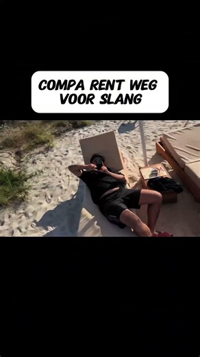 Compa rent weg voor slang