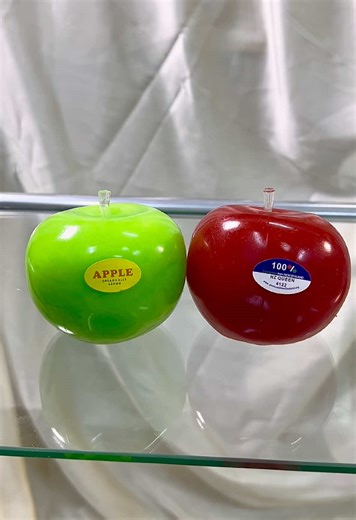 Non Bounce Back Apple 🍏 Squishy. Doesn’t bounce back but the squish! 🥹 #asmr #squishy #tabasquishy #squishyshop #homemade #fidget #fidgettoy #fidgets #gift #giftshopping #giftideas #stressrelief