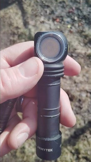 my work edc flashlights! oligjt i3t and a armytek wizard c2 pro flashlight #edc #flashlight #work