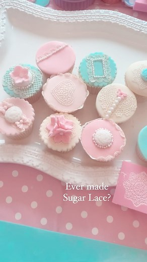 🧁 Have you ever made Sugar Lace? NEW date has been added! 🎀 Come and learn how to make your own edible lace! You can use it to decorate : Cakes Cupcakes. Cookies ⭐️ Bring your cake bestie & book your space at www.ladyberrycupcakes.co.uk #SugarLace #SugarLaceClass #SugarLaceCupcakes #SugarLaceCakes #PrettyCakes #PartyCupcakes #CupcakeDecorating #CupcakeClass #CupcakeClasses #SugarVeil #LearnHowToMakeSugarLace #BakingHack #LaceCupcakes #LadyBerryCupcakes, #LondonCupcakeClasses #CakeVideo #caketu