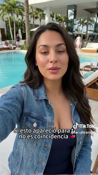 Single Woman in Mexico Navigating Life