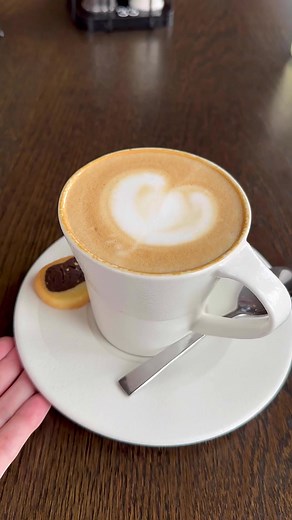 Fuel your day with a coffee from Mugg & Bean☕️ Whether you’re grabbing a coffee on the go or sitting down whilst enjoying the warm atmosphere and cozy vibes, Mugg & Bean Hillcrest is here for it!🙌 . . #muggandbean #coffee #coffeetime #coffeelover #coffeebreak #fuelyourday #pickmeup #coffeedate