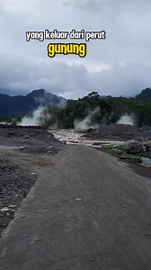 Detik-Detik Lahar Panas Semeru Datang Tanggul Sumberkajar Sabtu, 6 Des 2025 #reel #erupsisemeru #sumberkajar #jugosaricandipuro #lumajangsatu | Bambang Mawas